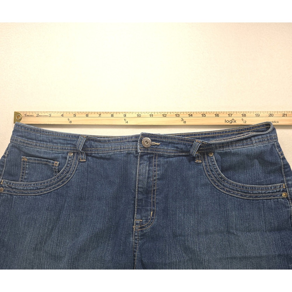 Bandolino Jeans Brady Denim Bermuda Shorts Blue Medium Wash Womens 18W - Picture 4 of 12